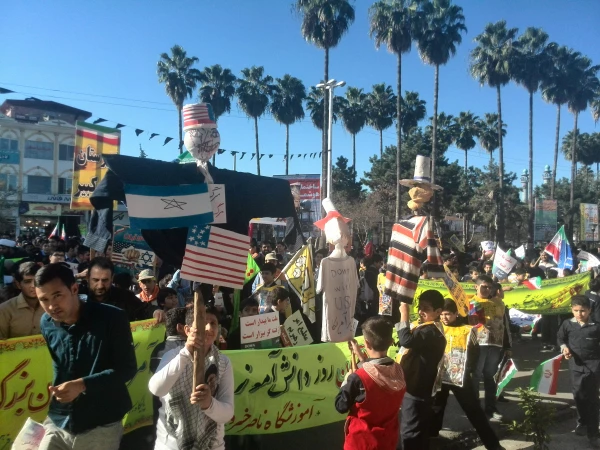 شرکت دانشجویان مرکزآموزش عالی شهید مطهری نوشهر در راهپیمایی 13آبان  6