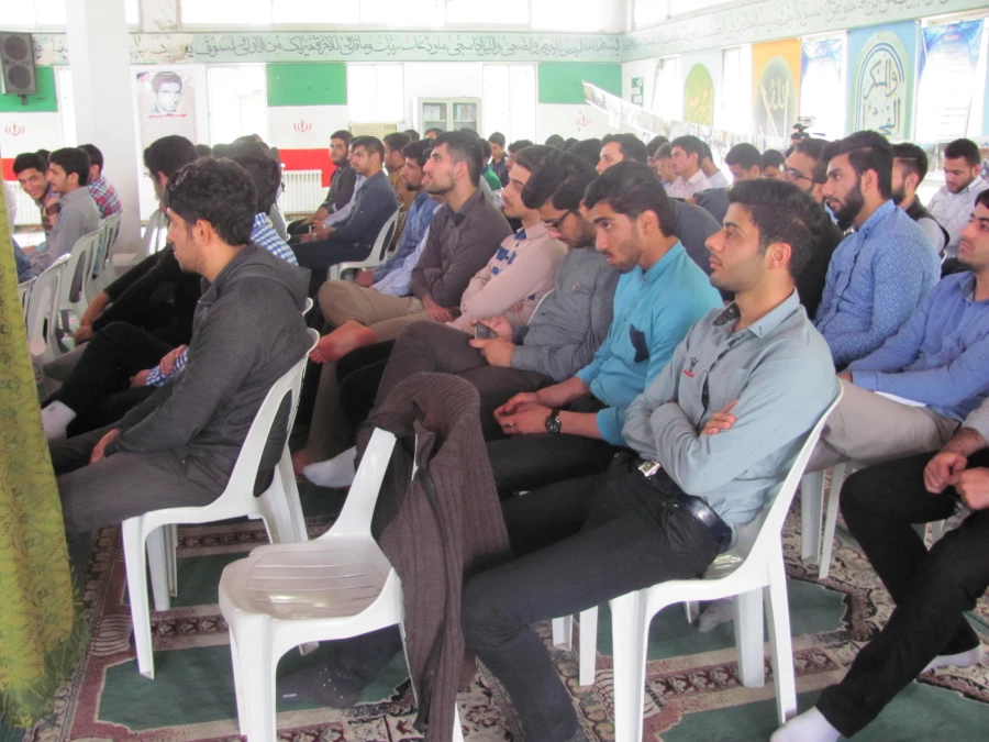 'گزارش برگزاری مراسم میلاد امام زمان (عج)و سالروز حماسه سوم خردادماه در مرکزآموزش عالی شهید مطهری نوشهر 2