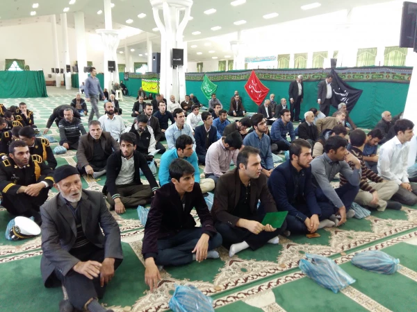 شرکت دانشجویان مرکز آموزش عالی شهید مطهری نوشهر  در نماز جمعه شهرستان نوشهر 5