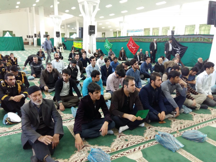 شرکت دانشجویان مرکز آموزش عالی شهید مطهری نوشهر  در نماز جمعه شهرستان نوشهر 5