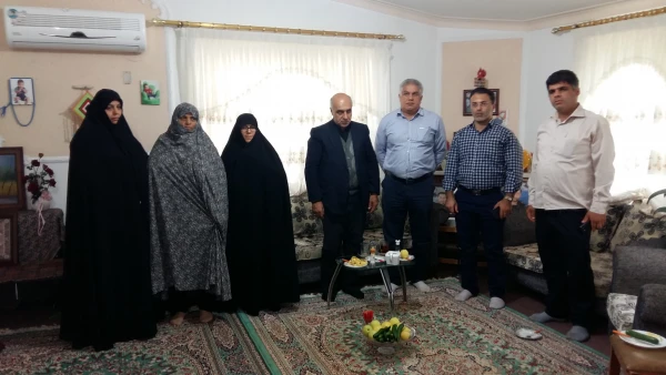 دیدار با خانوداه شهید  بزرگوار یزدان واعظی 5