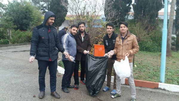 گزارش پاکسازی محوطه و فضای سبز دانشگاه  5