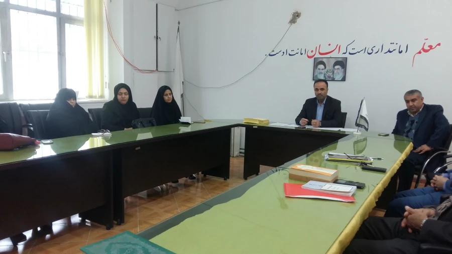 برگزاری جلسه شورای آموزشی دانشگاه 5