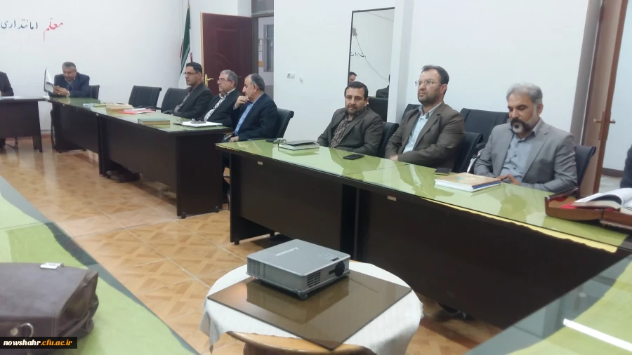 برگزاری جلسه شورای آموزشی دانشگاه 2