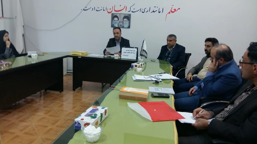 برگزاری جلسه شورای آموزشی دانشگاه 4