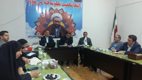 گزارش جلسه سرپرستان و کارشناسان امور دانشجویی و کارپردازی 2