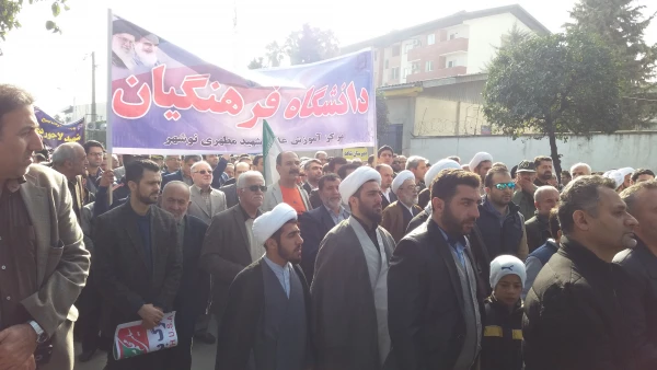 حضور در مراسم راه پیمایی 22 بهمن 4