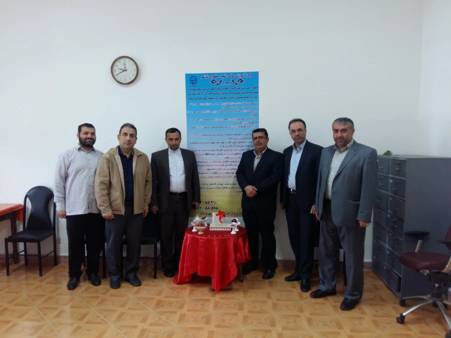 بازدید آقای دکتر احمدی لاشکی نایب رئیس کمسیون آموزش وتحقیقات مجلس شورای اسلامی و آقای دکتر سید احمد کسائیان مدیریت محترم امور پردیس های دانشگاه فرهنگیان استان مازندران و آقای خدادادی مدیر حراست دانشگاه فرهنگیان استان مازندران از مرکز آموزش عالی شهید مطهری