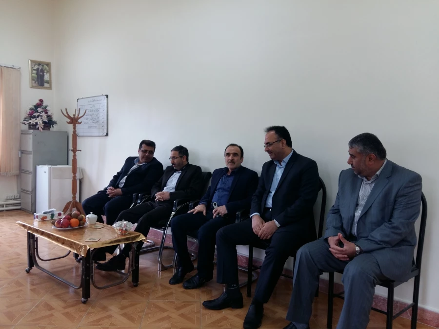 بازدید آقای دکتر احمدی لاشکی نایب رئیس کمسیون آموزش وتحقیقات مجلس شورای اسلامی و آقای دکتر سید احمد کسائیان مدیریت محترم امور پردیس های دانشگاه فرهنگیان استان مازندران و آقای خدادادی مدیر حراست دانشگاه فرهنگیان استان مازندران از مرکز آموزش عالی شهید مطهری