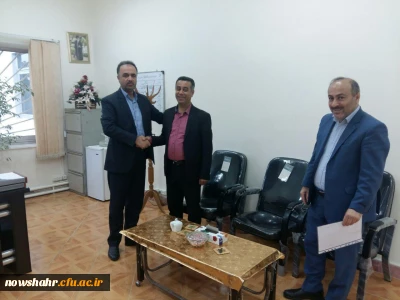 برگزاری مراسم تقدیر از آقای صادق طهماسبی آزاده و جانباز هشت سال جنگ تحمیلی و آقای حکمت الله آزادی جانباز دفاع مقدس