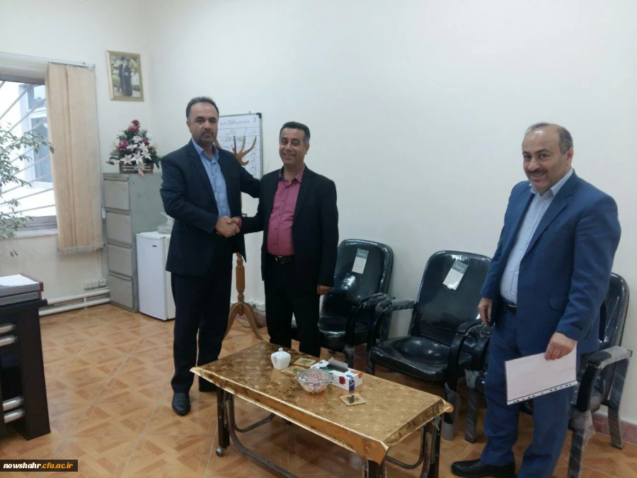 برگزاری مراسم تقدیر از آقای صادق طهماسبی آزاده و جانباز هشت سال جنگ تحمیلی و آقای حکمت الله آزادی جانباز دفاع مقدس 2