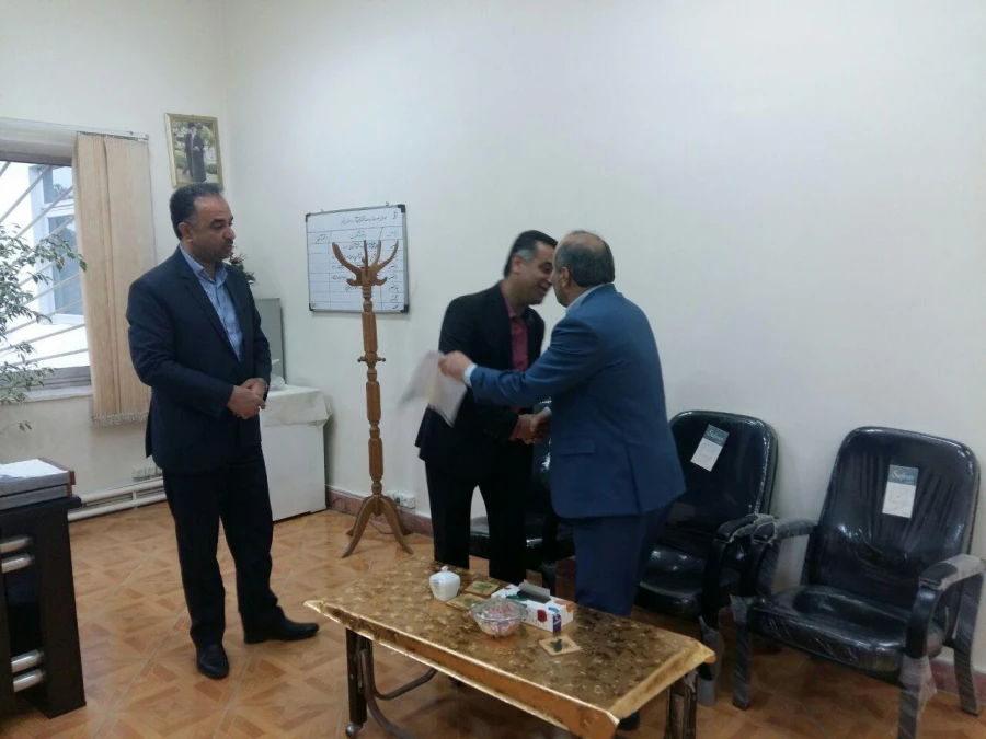 برگزاری مراسم تقدیر از آقای صادق طهماسبی آزاده و جانباز هشت سال جنگ تحمیلی و آقای حکمت الله آزادی جانباز دفاع مقدس 6