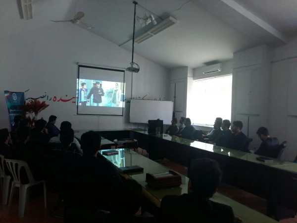 اکران فیلم سینمایی ابد و یک روز 3