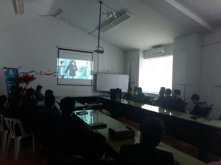 اکران فیلم سینمایی ابد و یک روز 3