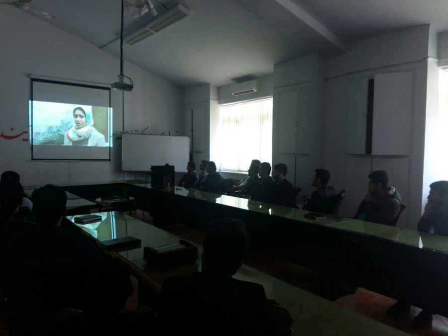 اکران فیلم سینمایی ابد و یک روز 4