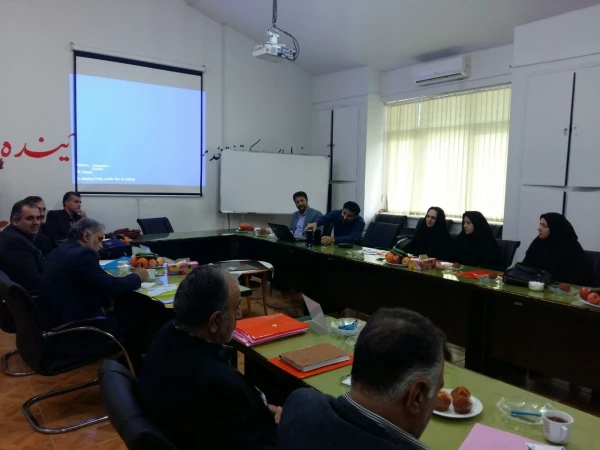 جلسه کارشناسی مسئول و مدیران گروه های آموزشی با اساتید و مدرسان 3