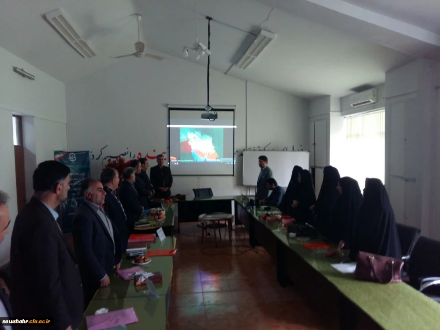 جلسه کارشناسی مسئول و مدیران گروه های آموزشی با اساتید و مدرسان 5