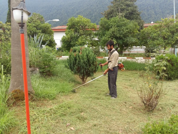 بهسازی فضای آموزشی و سرای مرکز 4