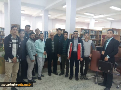 گزارش بازدید دانشجویان از کتابخانه شهرستان چالوس