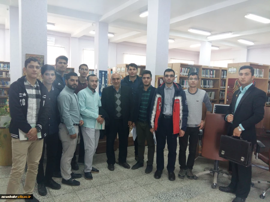 گزارش بازدید دانشجویان از کتابخانه شهرستان چالوس 2