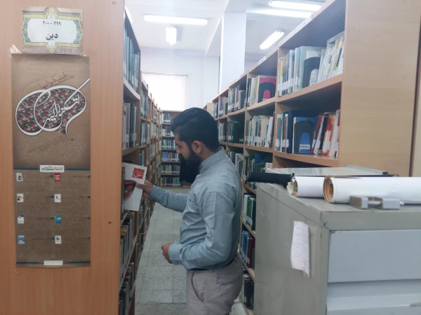 گزارش بازدید دانشجویان از کتابخانه شهرستان چالوس 7