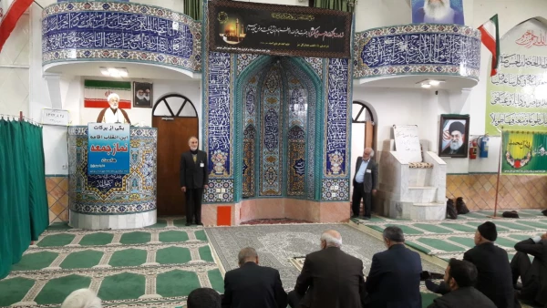 شرکت دانشجویان در نماز جمعه شهرستان نوشهر 2