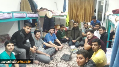 نشست صمیمی کارشناس فرهنگی با دانشجویان در سرای دانشجویی شهید کتولی