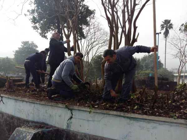 گزارش پاکسازی محوطه و بازسازی سالن کنفرانس دانشگاه جهت برگزاری اجلاسیه سراسری دانشگاه فرهنگیان سراسر کشور 6