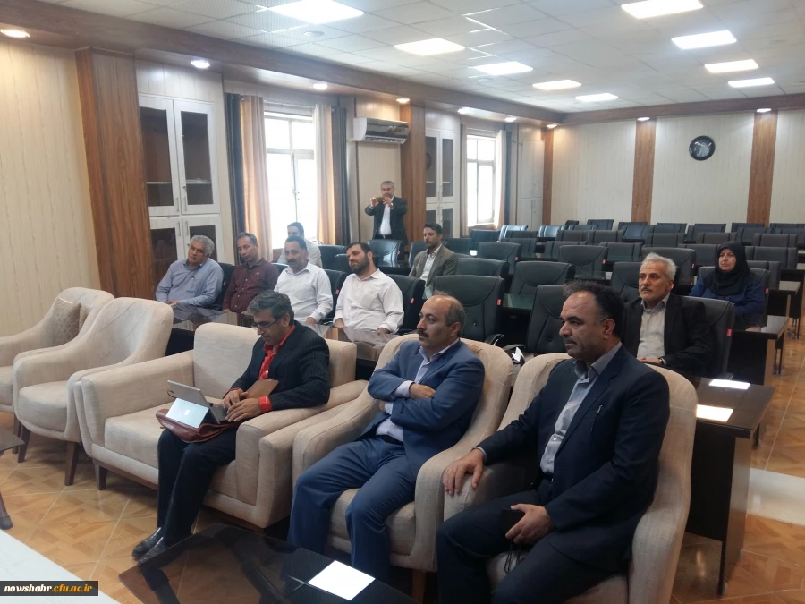 بازدید و نشست صمیمی مدیریت محترم استانی با کارکنان و دانشجویان مرکز 2