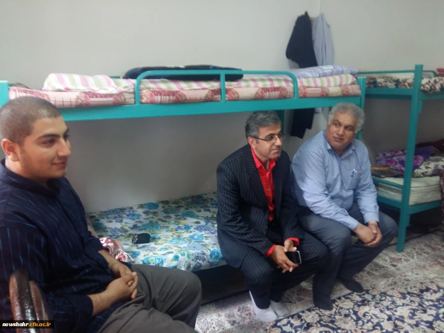 بازدید و نشست صمیمی مدیریت محترم استانی با کارکنان و دانشجویان مرکز 4