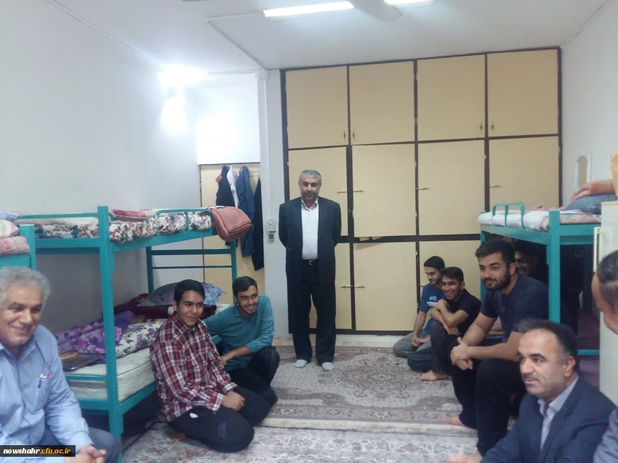 بازدید و نشست صمیمی مدیریت محترم استانی با کارکنان و دانشجویان مرکز 6