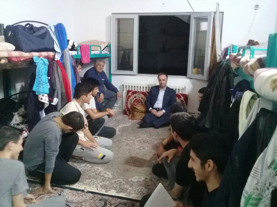 دیدار صمیمی سرپرست مرکز به همراه کارکنان در سرای دانشجویی 3