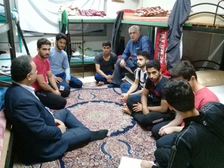 دیدار صمیمی سرپرست مرکز به همراه کارکنان در سرای دانشجویی 7