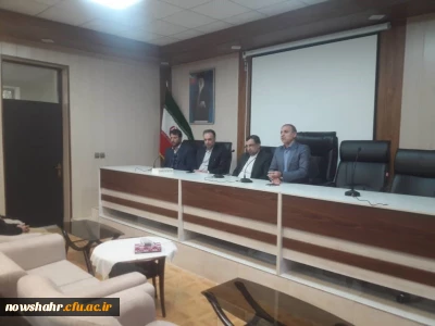 نشست صمیمی با دانشجویان