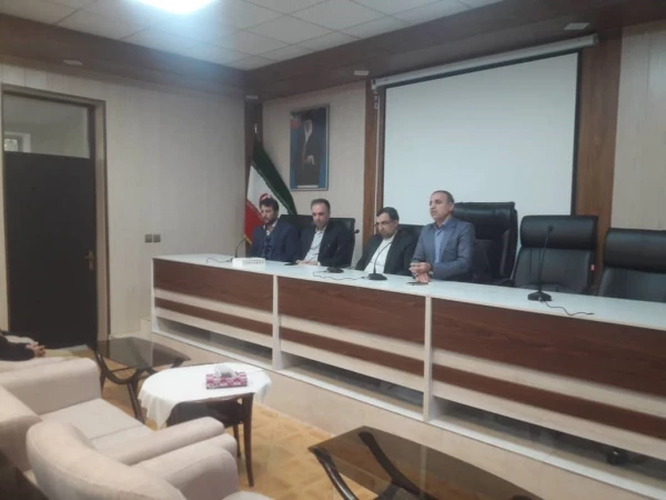 نشست صمیمی با دانشجویان 2