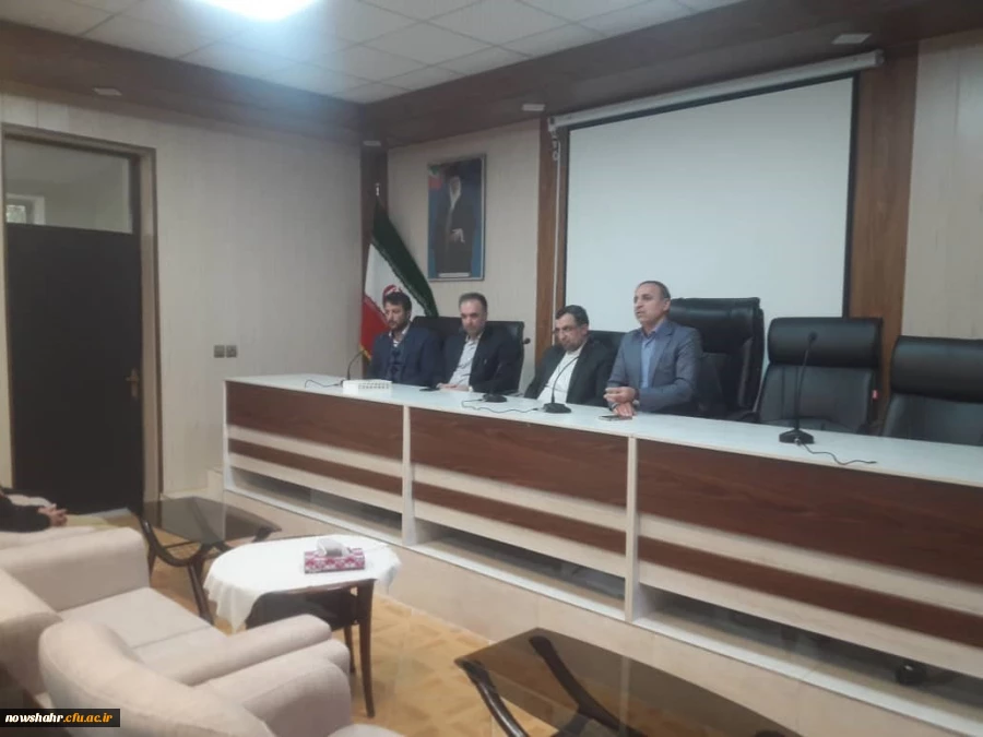 نشست صمیمی با دانشجویان 2