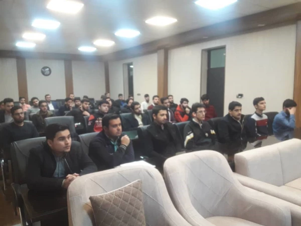 نشست صمیمی با دانشجویان 4