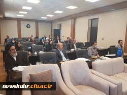 جلسه مدیران محترم گروه های آموزشی با اساتید مرکز 8