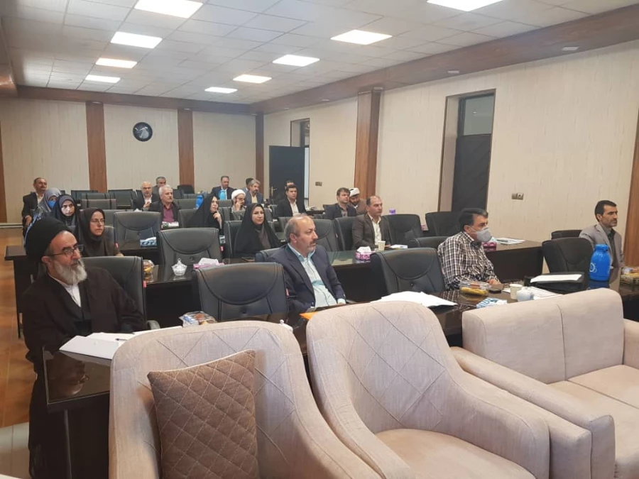 جلسه مدیران محترم گروه های آموزشی با اساتید مرکز 8