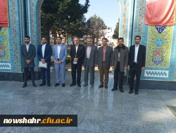 به مناسبت گرامیداشت روز دانشجو مرکز آموزش عالی شهید مطهری نوشهر  با همکاری سایر دانشگاه های نوشهر  به عطر افشانی گلزار شهدا حاضر شدند. 3