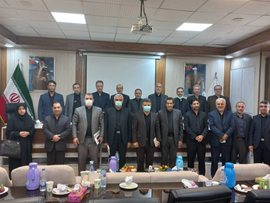 جلسه تعاملی و پیگیری موضوعات آموزش و پرورش و دانشگاه فرهنگیان استان با معاون محترم حقوقی وزارت آموزش و پرورش 8